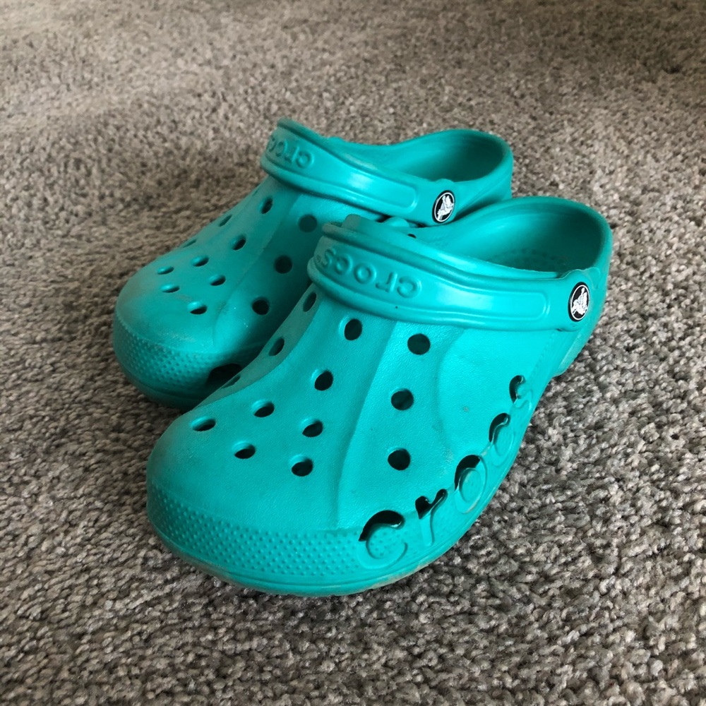 Teal crocs